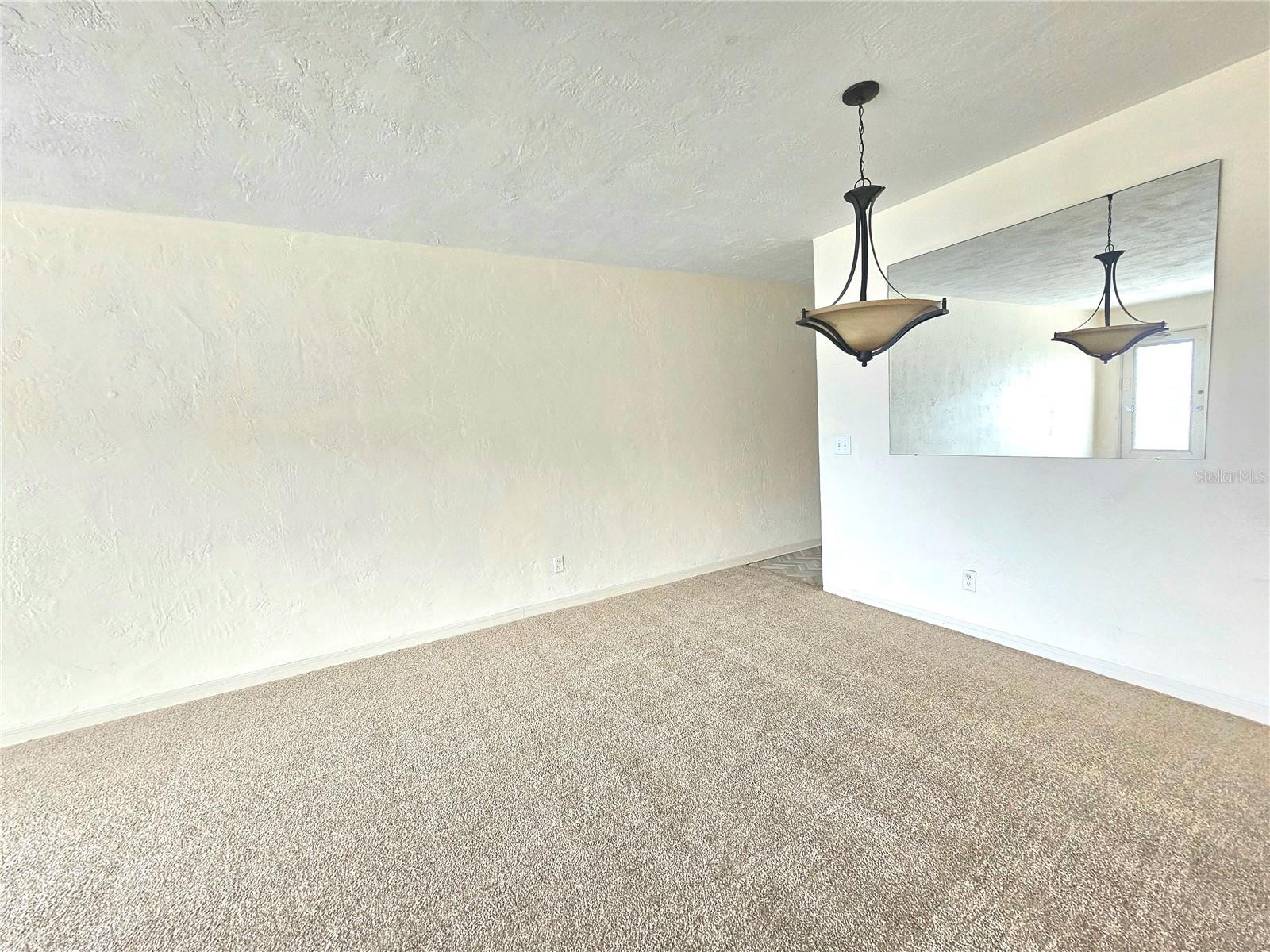 Image 20 of 66 For 2454 Australia Way E 46