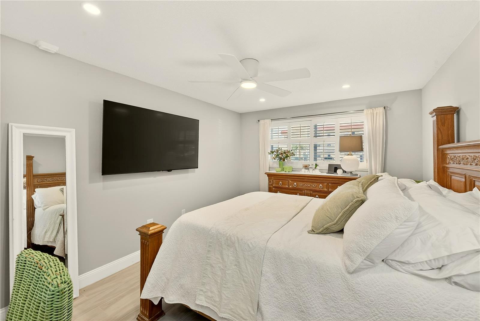 Image 20 of 59 For 3018 59th Street S 112
