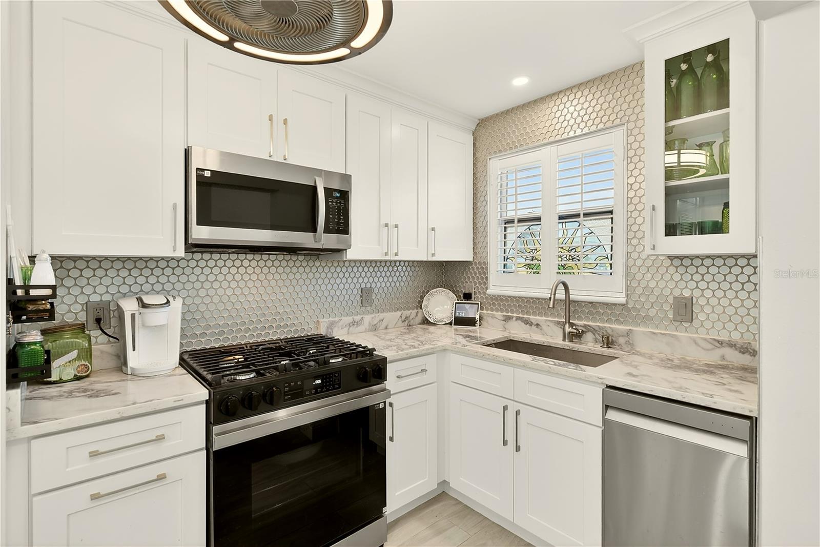 Image 6 of 59 For 3018 59th Street S 112