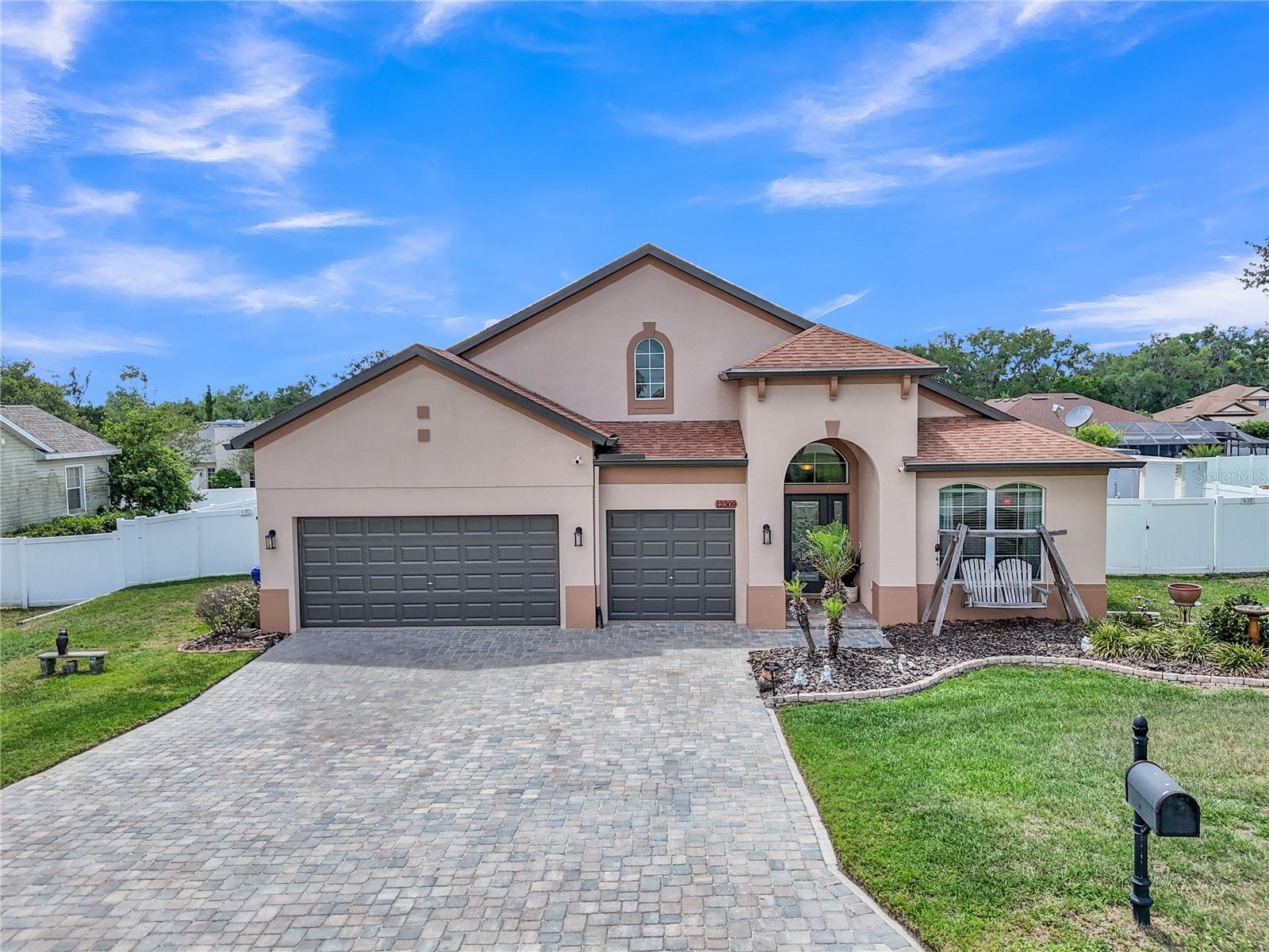 Details for 12309 Loopback Drive, SAN ANTONIO, FL 33576