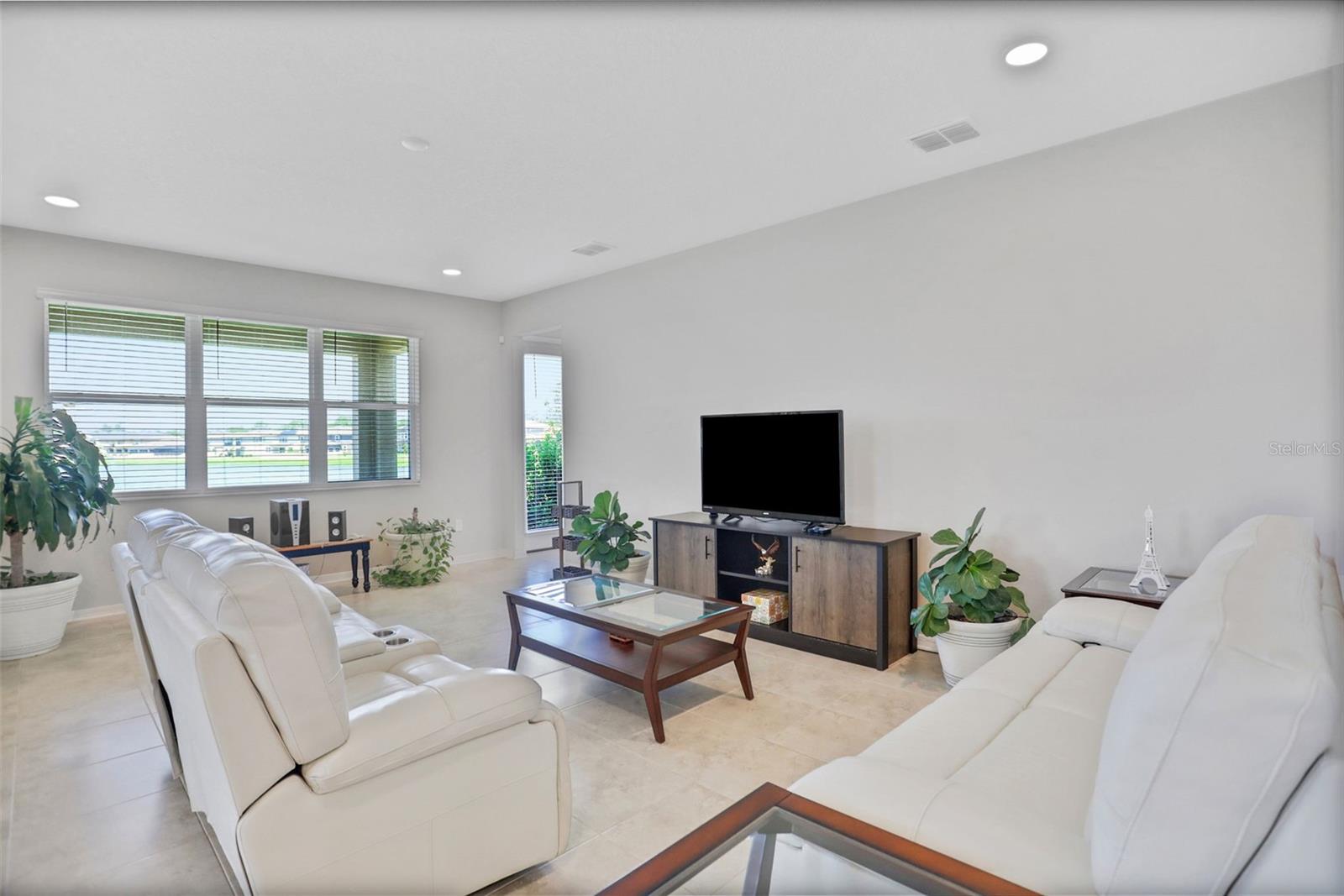 Image 16 of 62 For 3091 Marine Grass Drive