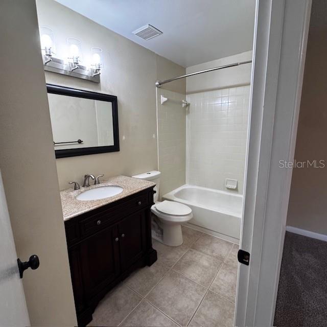 Image 15 of 22 For 10128 Lake Oak Circle