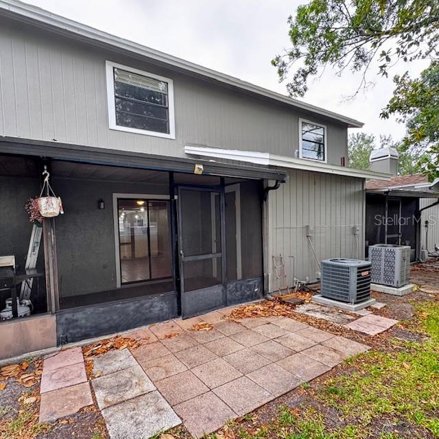Image 18 of 22 For 10128 Lake Oak Circle