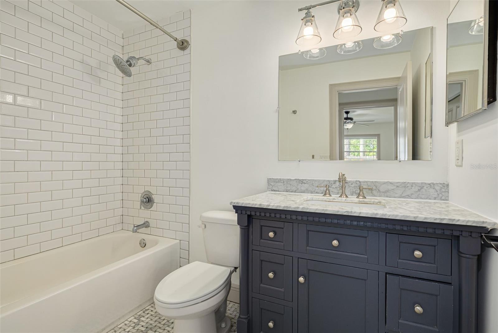 Image 18 of 27 For 535 32nd Avenue N 5