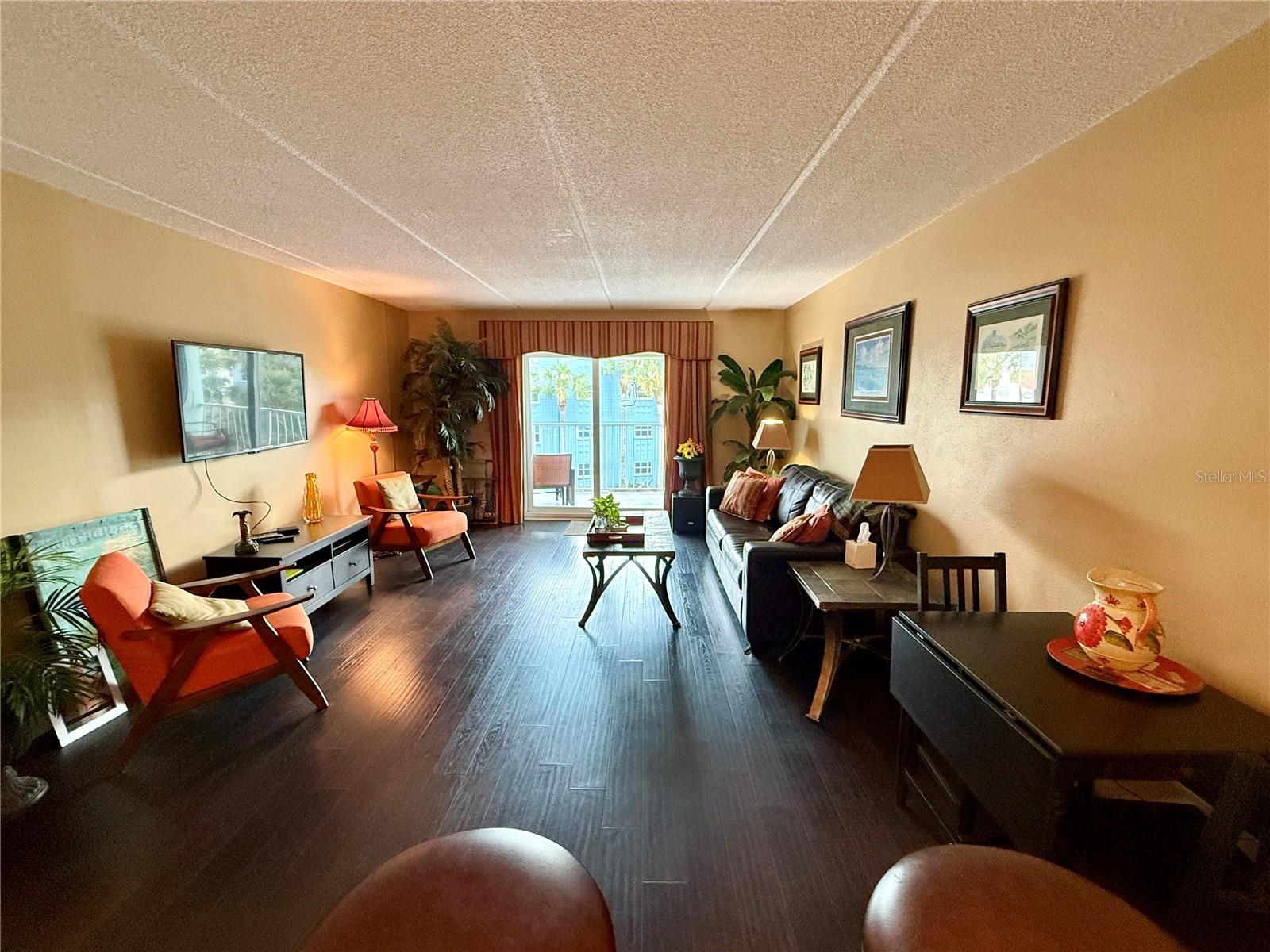 Image 5 of 23 For 464 Paula Drive 313