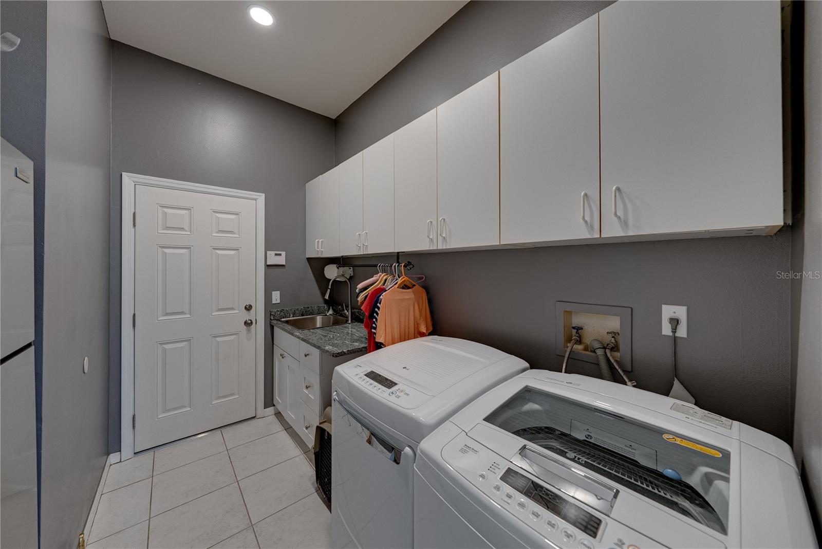 Image 37 of 57 For 2624 Crestfield Drive