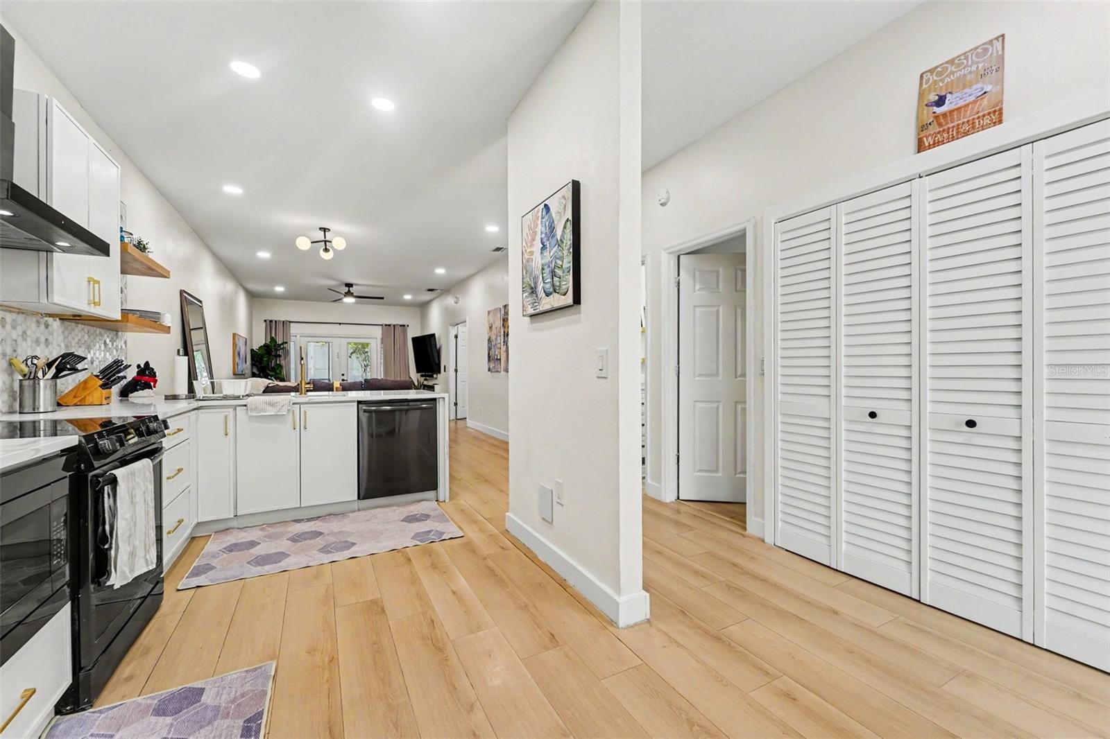 Image 11 of 30 For 2511 Texas Avenue B