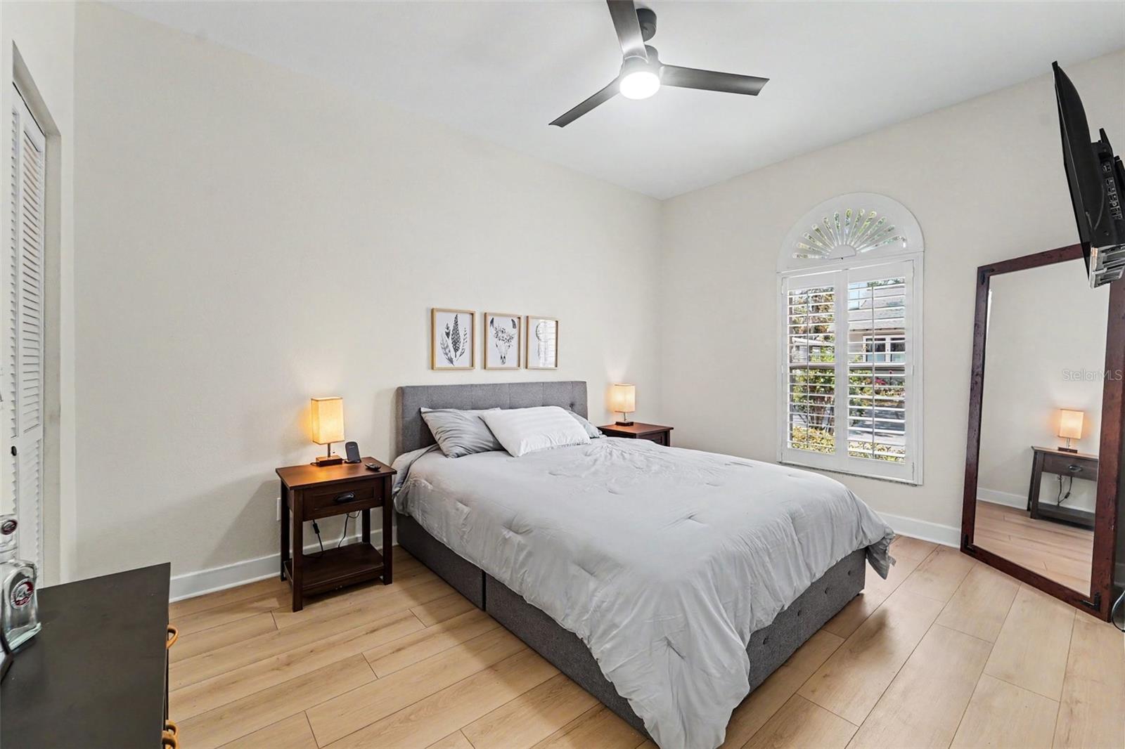 Image 18 of 30 For 2511 Texas Avenue B