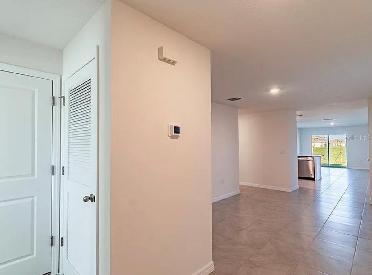 Image 10 of 29 For 649 Sunlit Coral Street