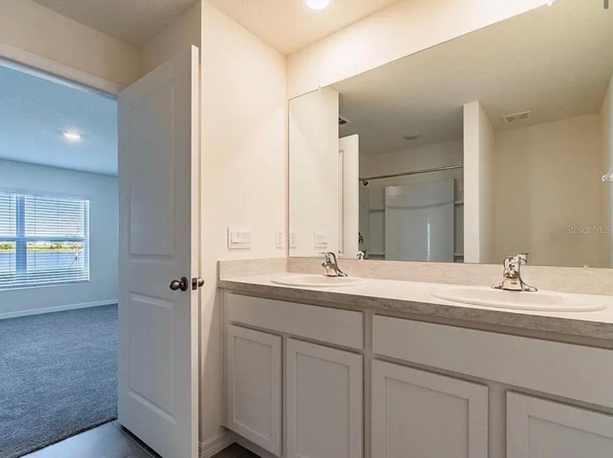 Image 11 of 29 For 649 Sunlit Coral Street