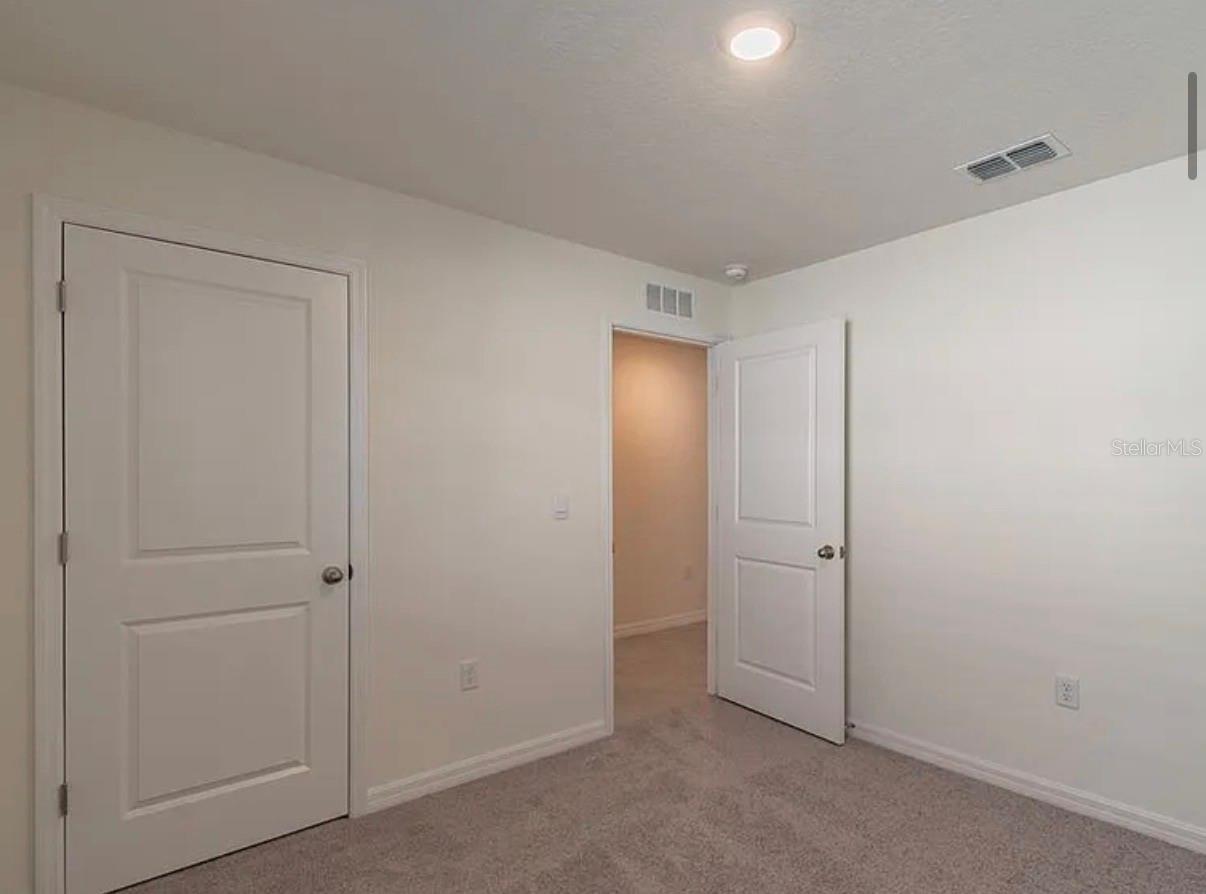 Image 16 of 29 For 649 Sunlit Coral Street
