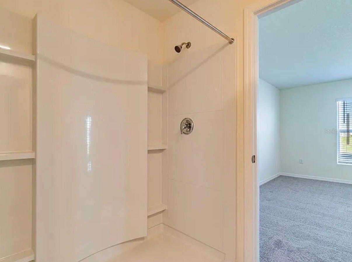 Image 21 of 29 For 649 Sunlit Coral Street