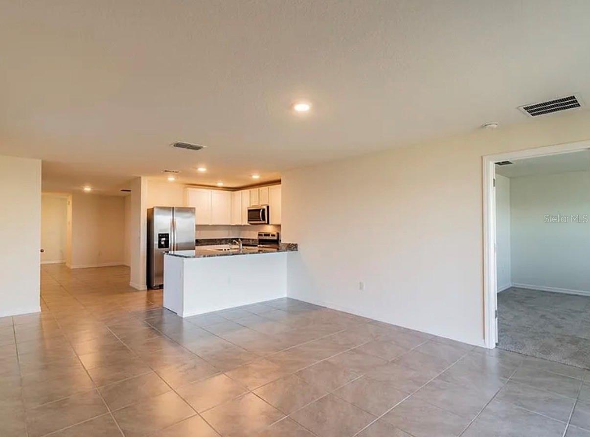 Image 3 of 29 For 649 Sunlit Coral Street