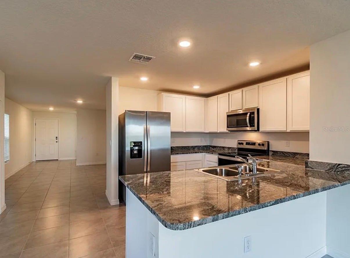 Image 4 of 29 For 649 Sunlit Coral Street