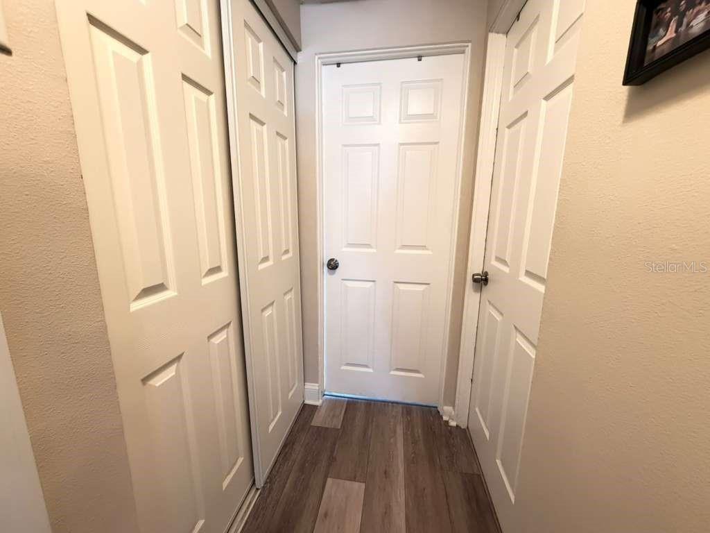 Listing photo id 16 for 4304 Arch Street