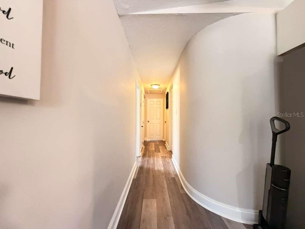 Listing photo id 20 for 4304 Arch Street