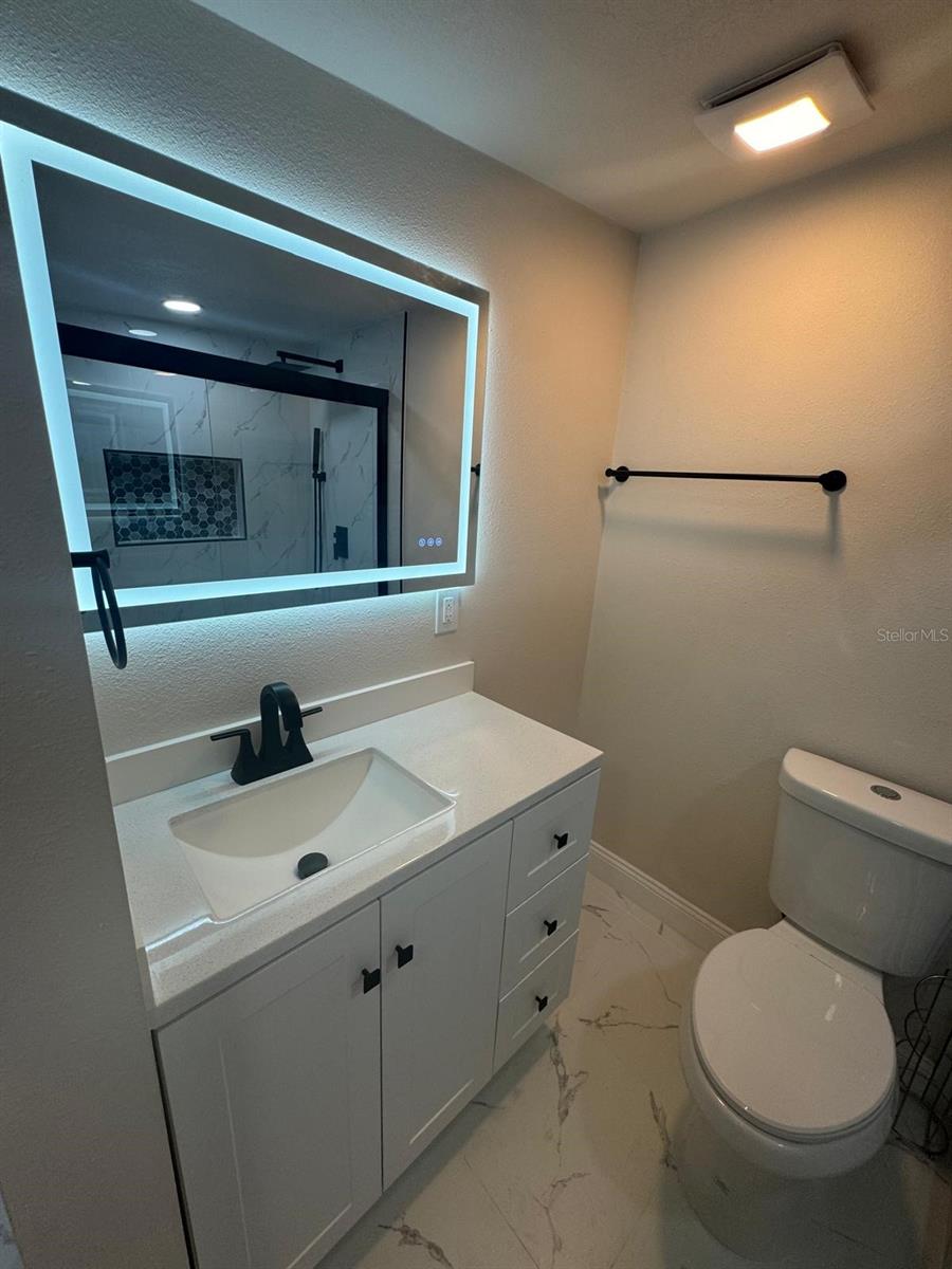 Listing photo id 23 for 4304 Arch Street