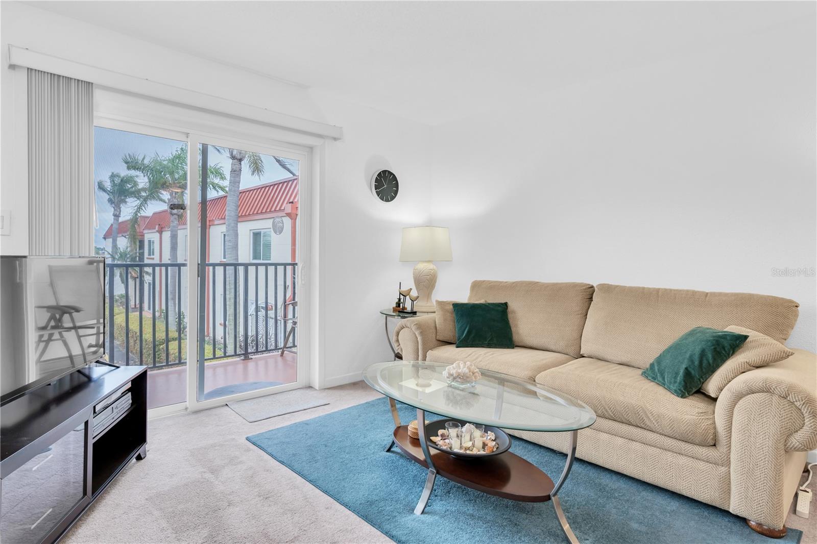Image 8 of 36 For 10365 Paradise Boulevard 4