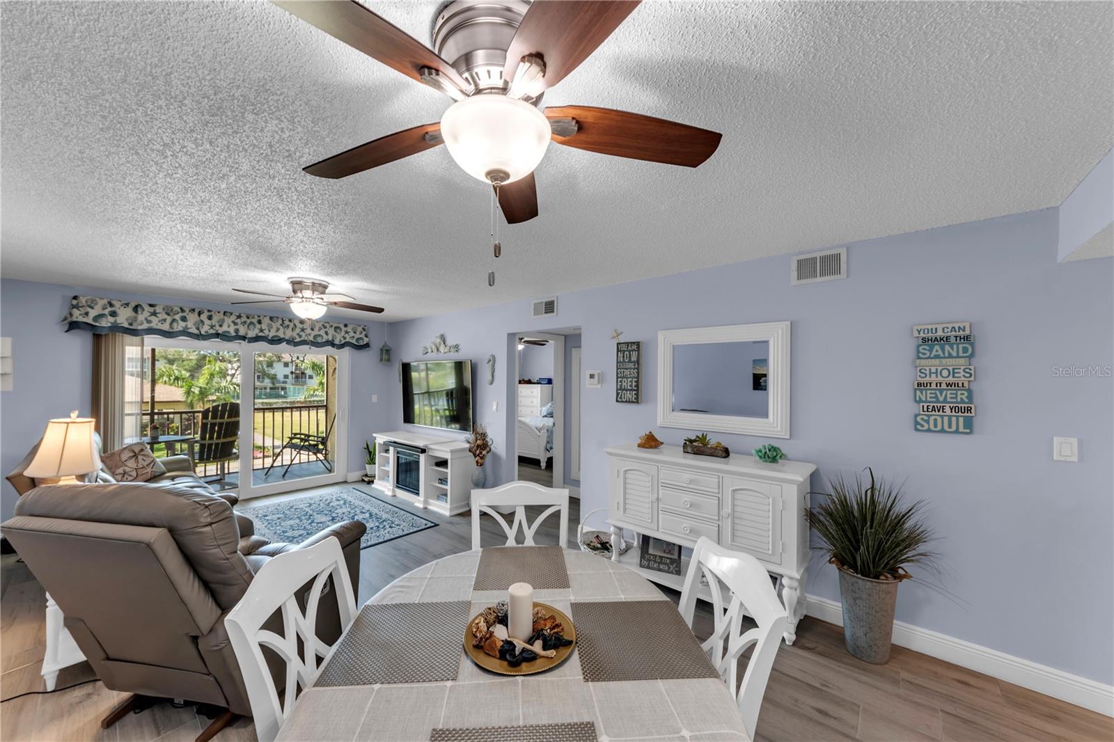 Image 18 of 58 For 5849 Park St N  202
