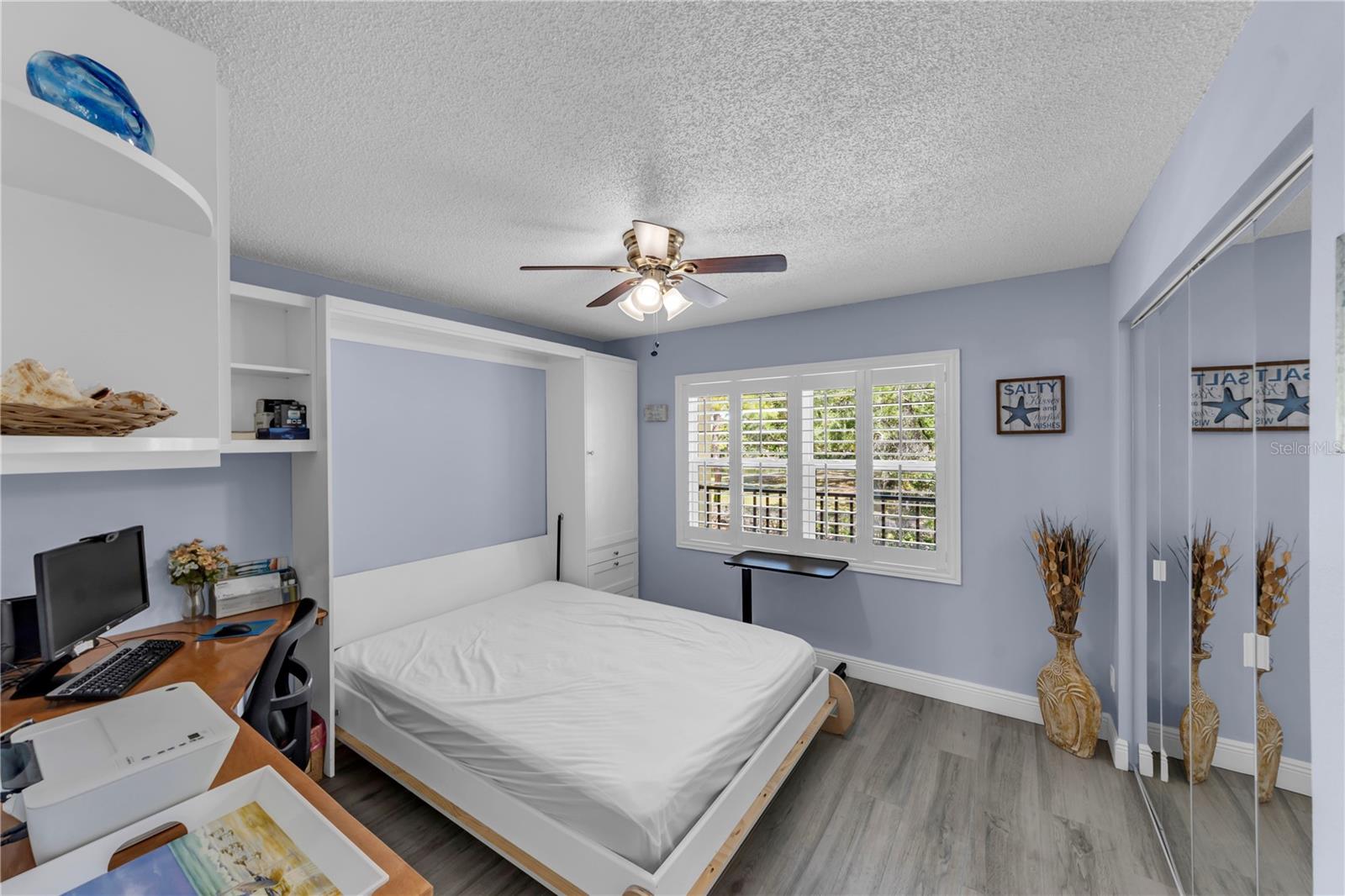 Image 23 of 58 For 5849 Park St N  202