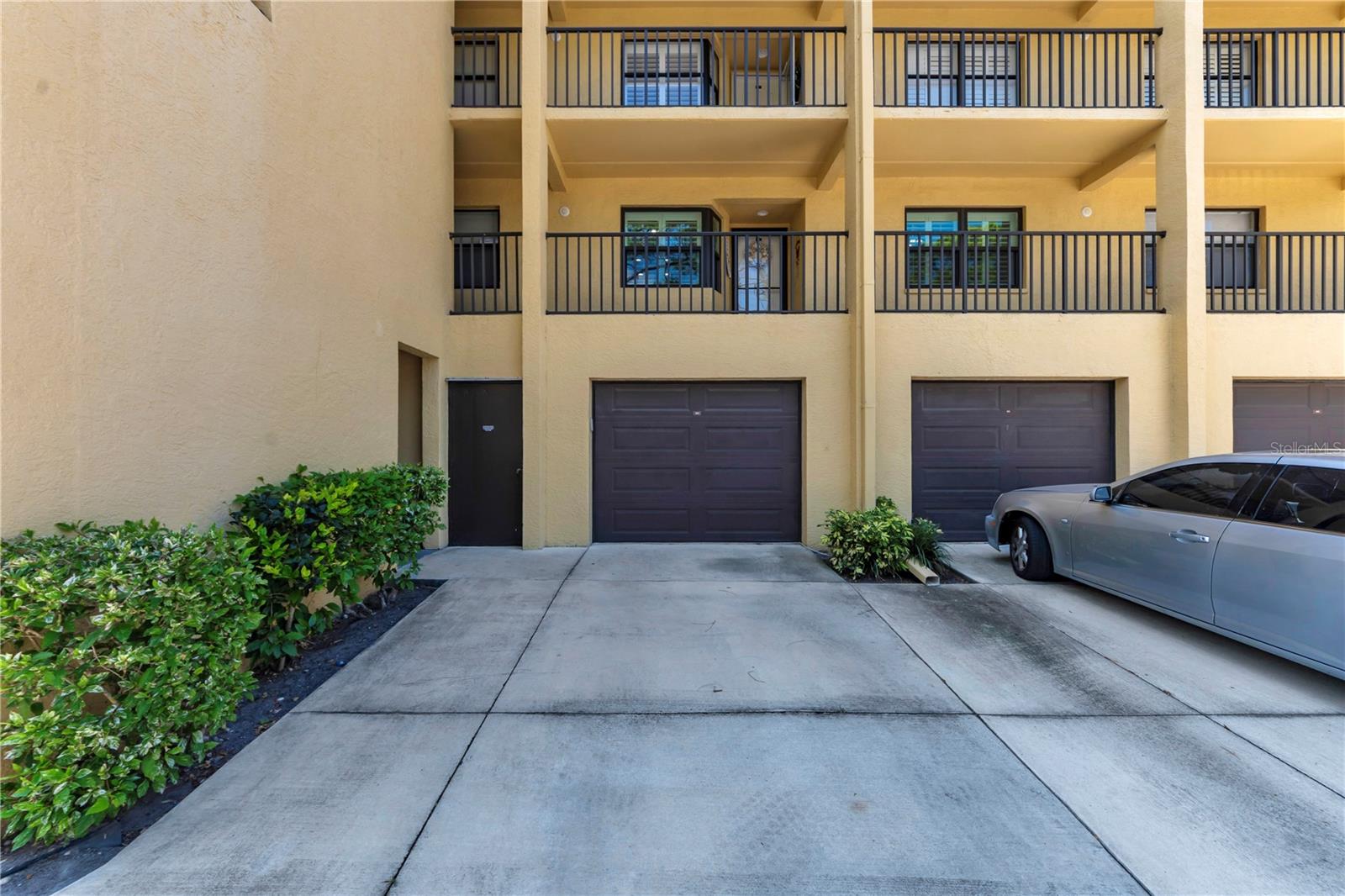 Image 31 of 58 For 5849 Park St N  202