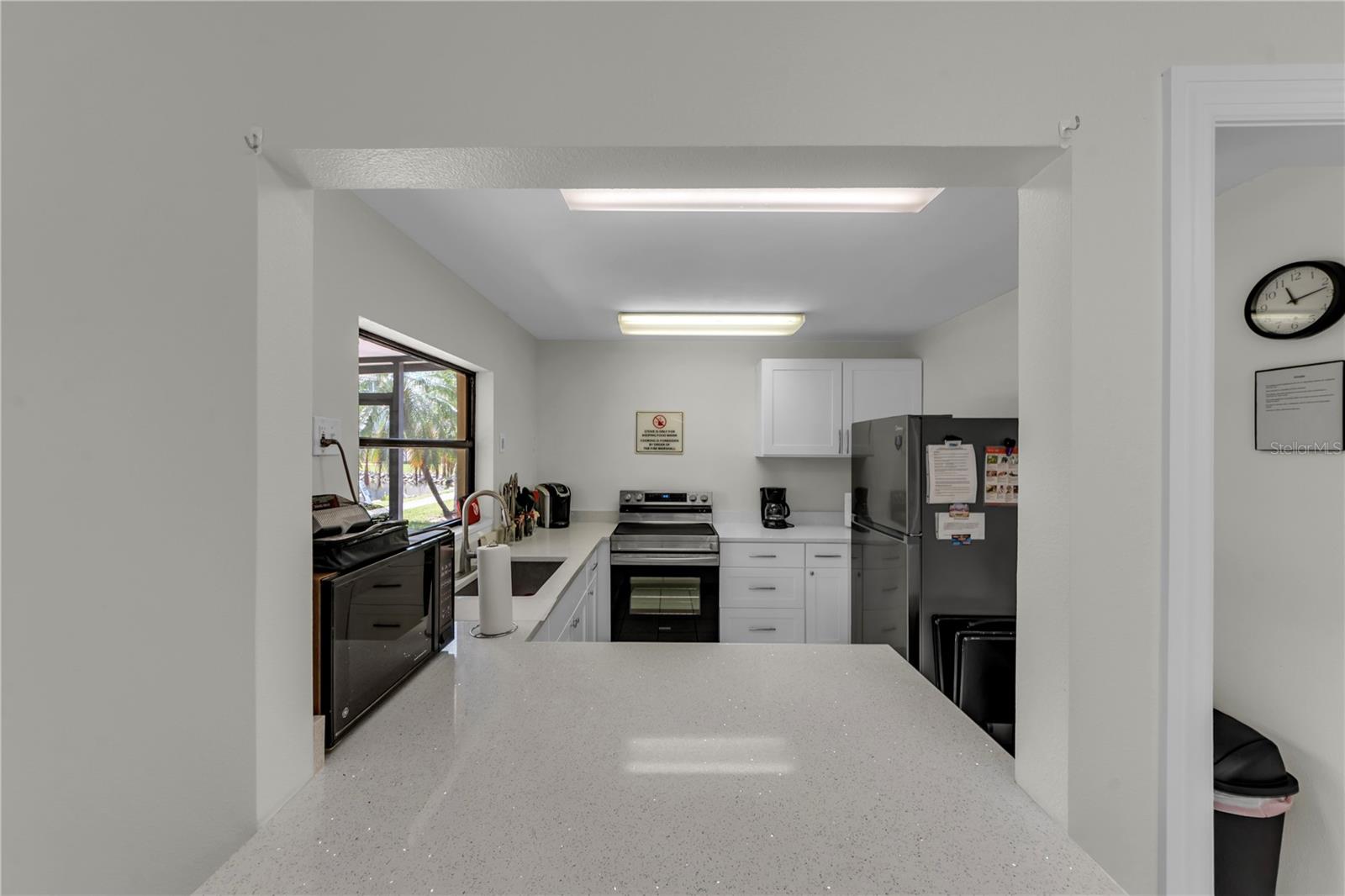Image 49 of 58 For 5849 Park St N  202
