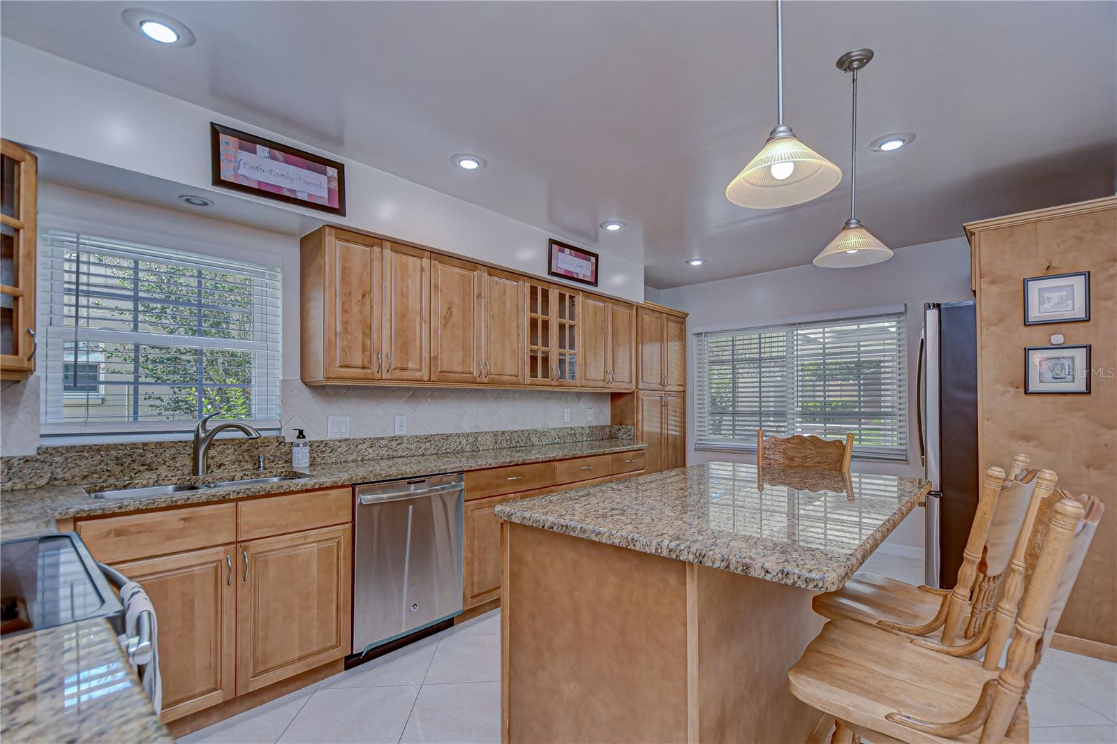 Image 16 of 54 For 11912 Riverhills Drive