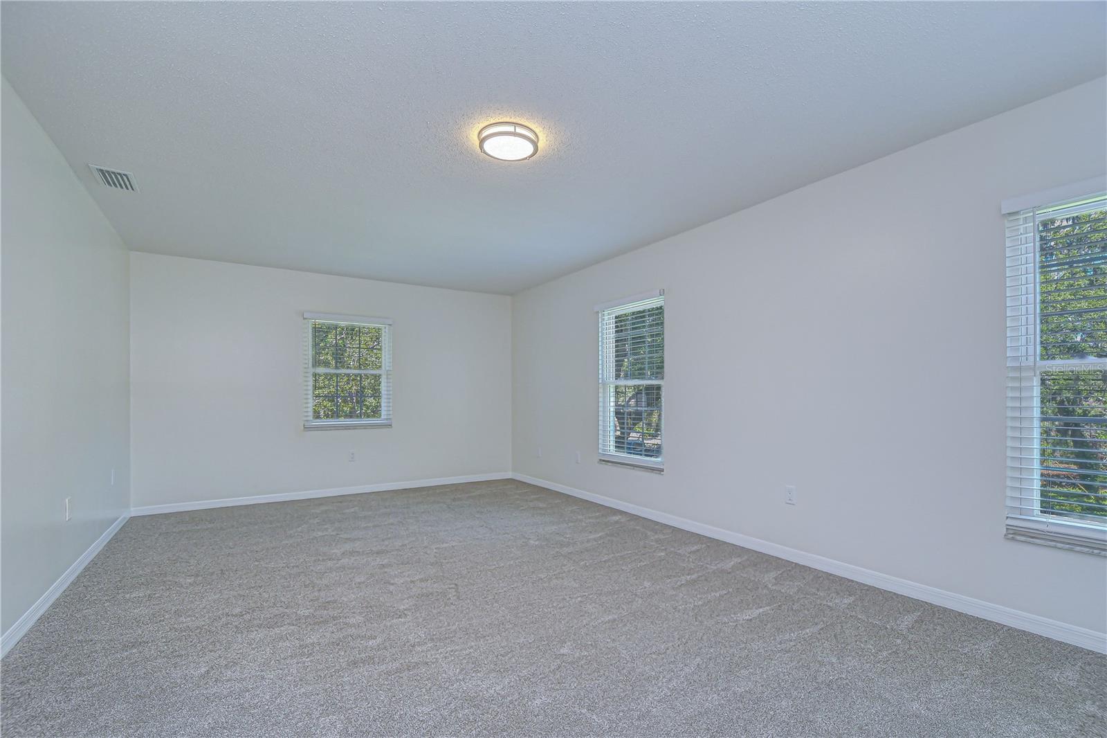 Image 25 of 54 For 11912 Riverhills Drive