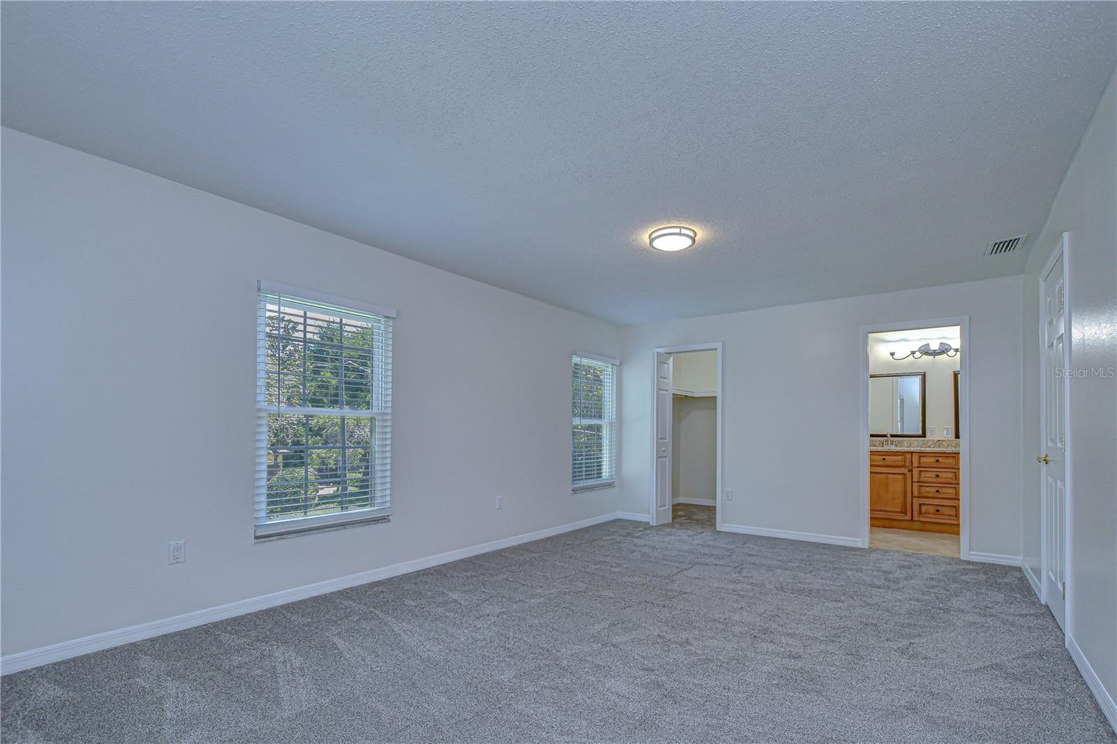Image 26 of 54 For 11912 Riverhills Drive