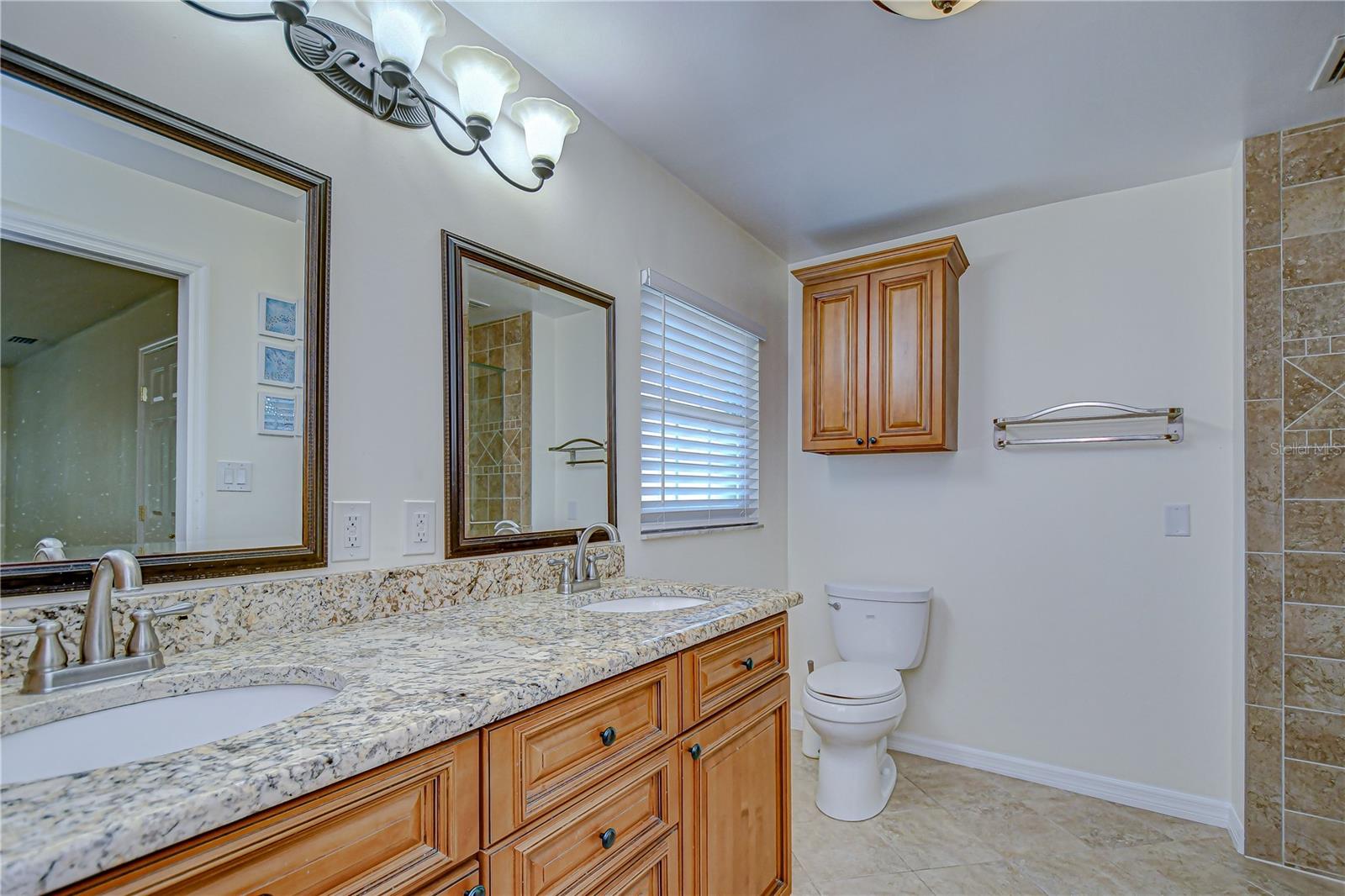 Image 30 of 54 For 11912 Riverhills Drive
