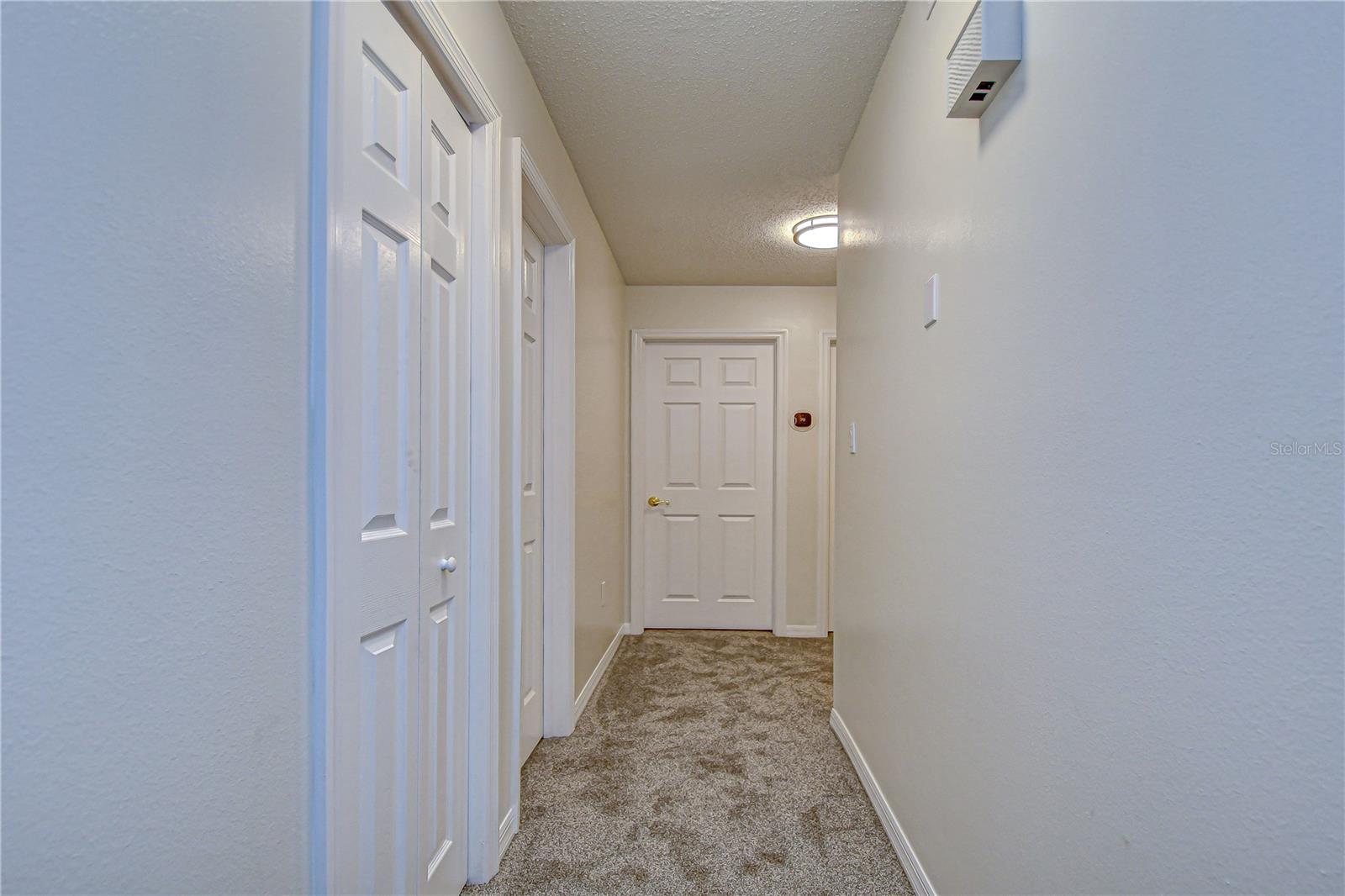 Image 32 of 54 For 11912 Riverhills Drive