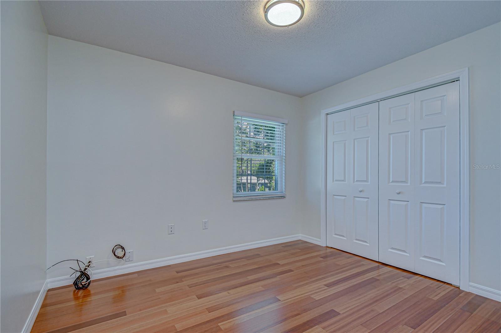 Image 33 of 54 For 11912 Riverhills Drive