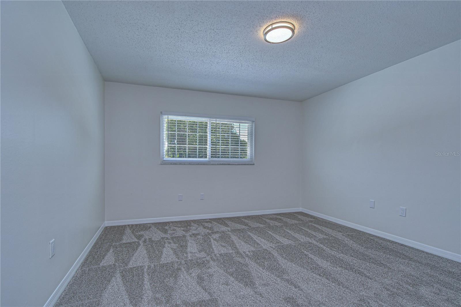 Image 36 of 54 For 11912 Riverhills Drive