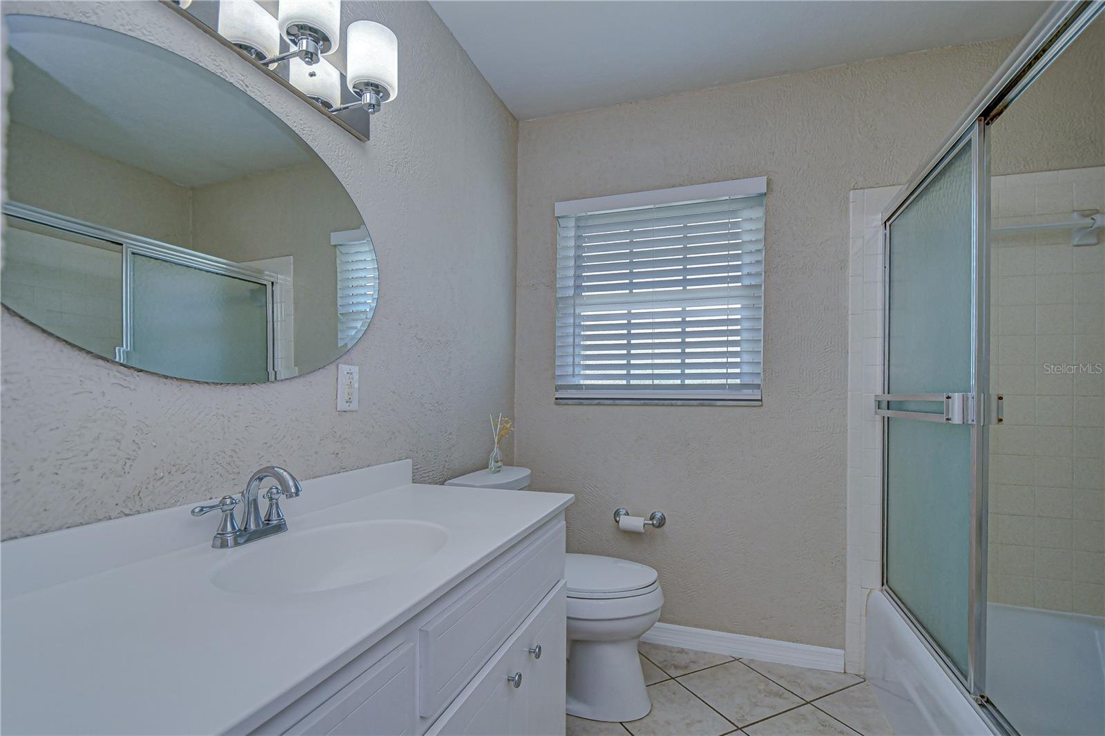 Image 38 of 54 For 11912 Riverhills Drive