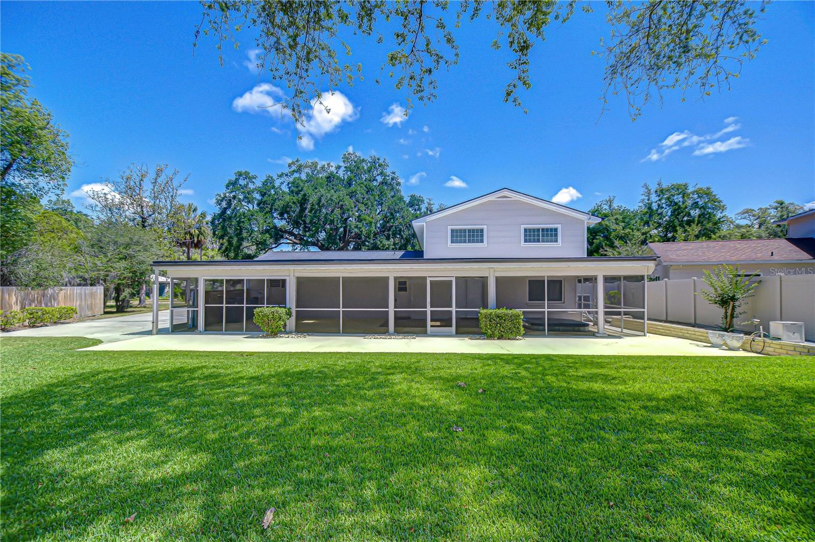 Image 46 of 54 For 11912 Riverhills Drive