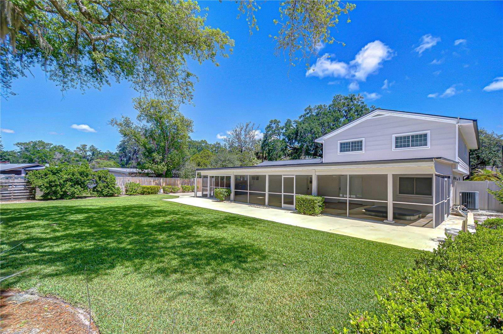 Image 48 of 54 For 11912 Riverhills Drive