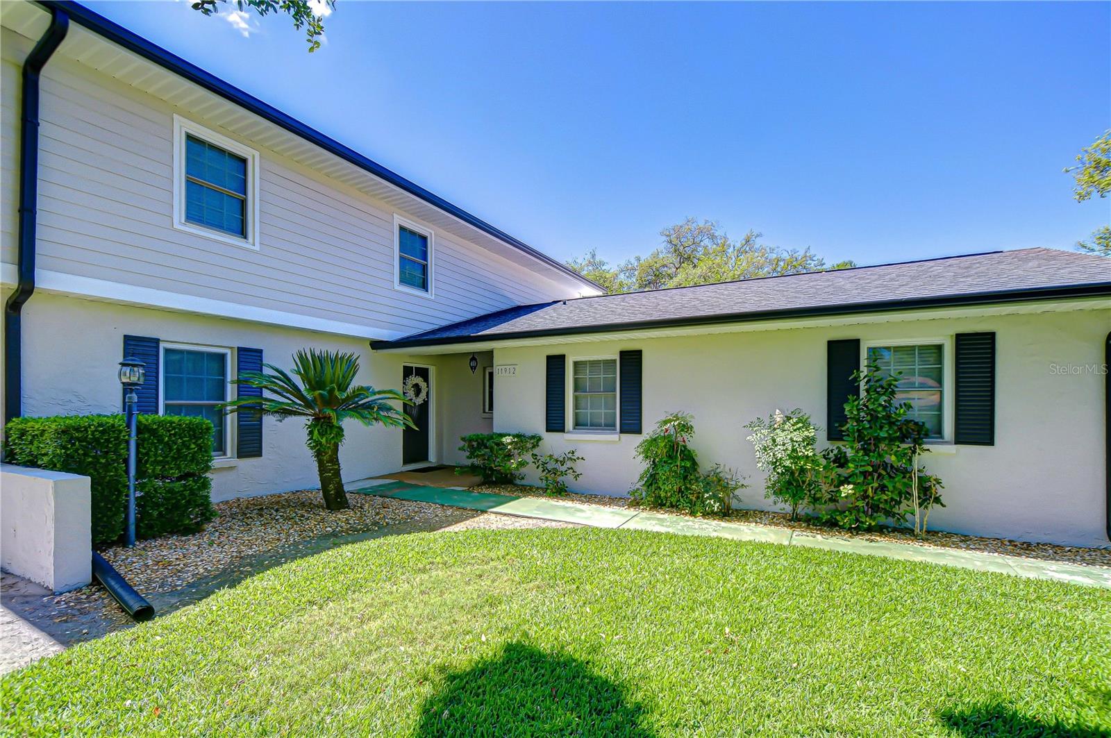 Image 5 of 54 For 11912 Riverhills Drive