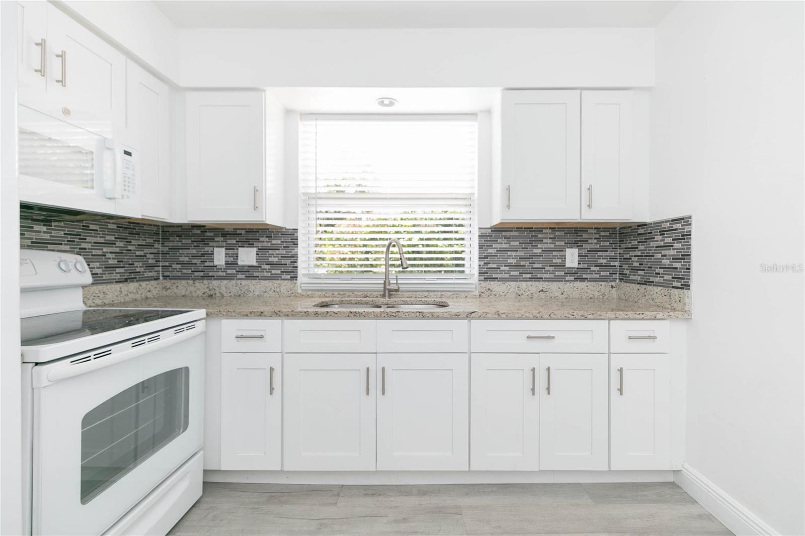 Image 10 of 26 For 7531 Abonado Road 1