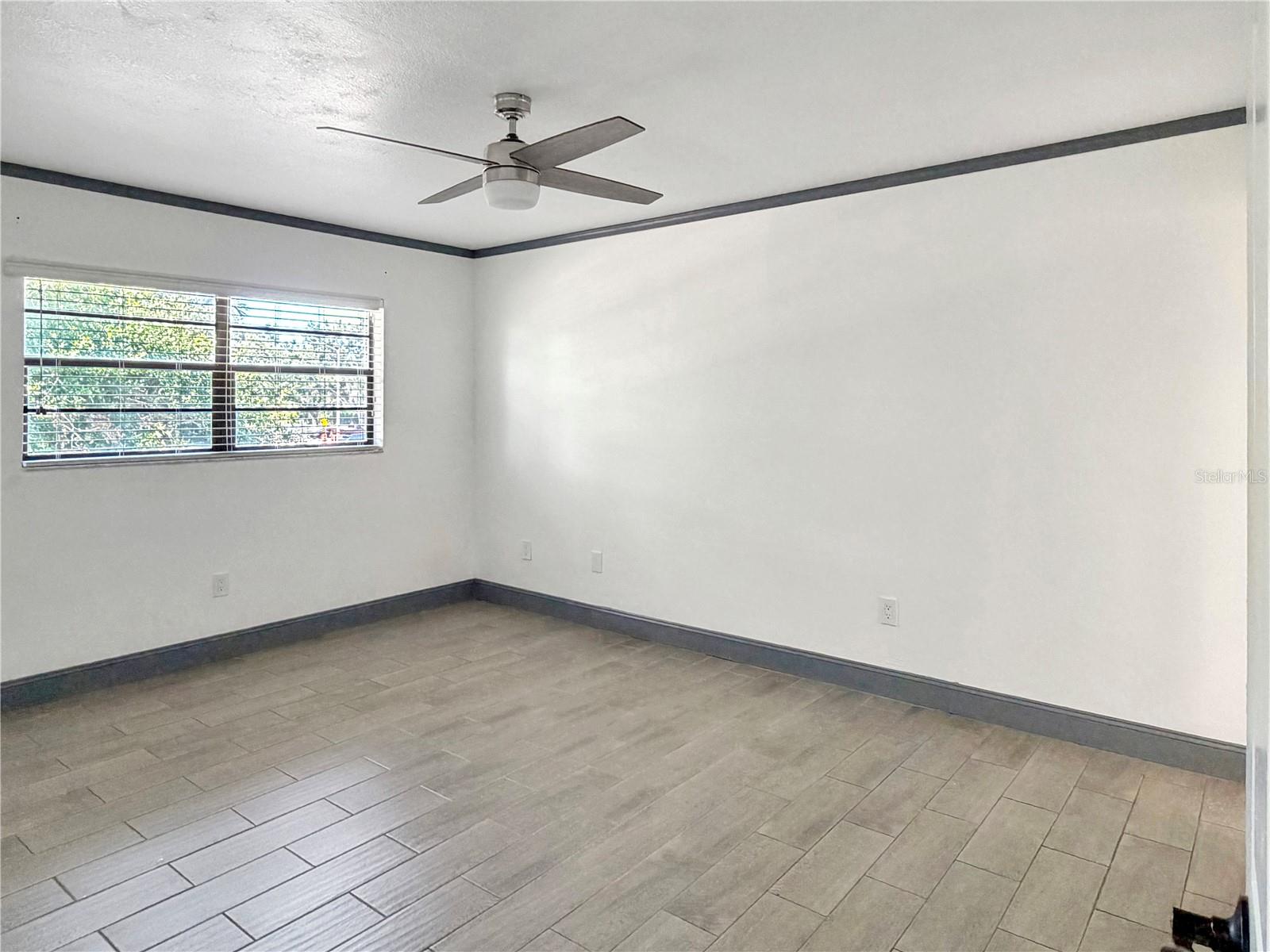 Image 20 of 33 For 2275 62nd Avenue N 5202