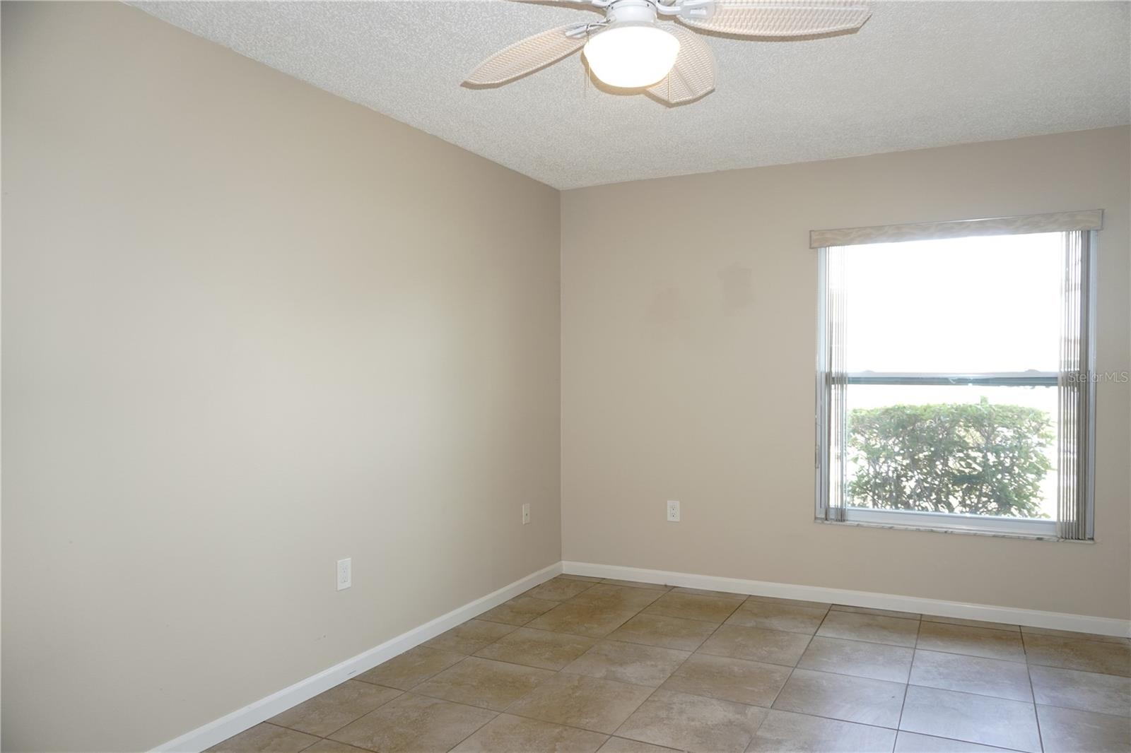 Image 12 of 27 For 4330 Tahitian Gardens Circle E