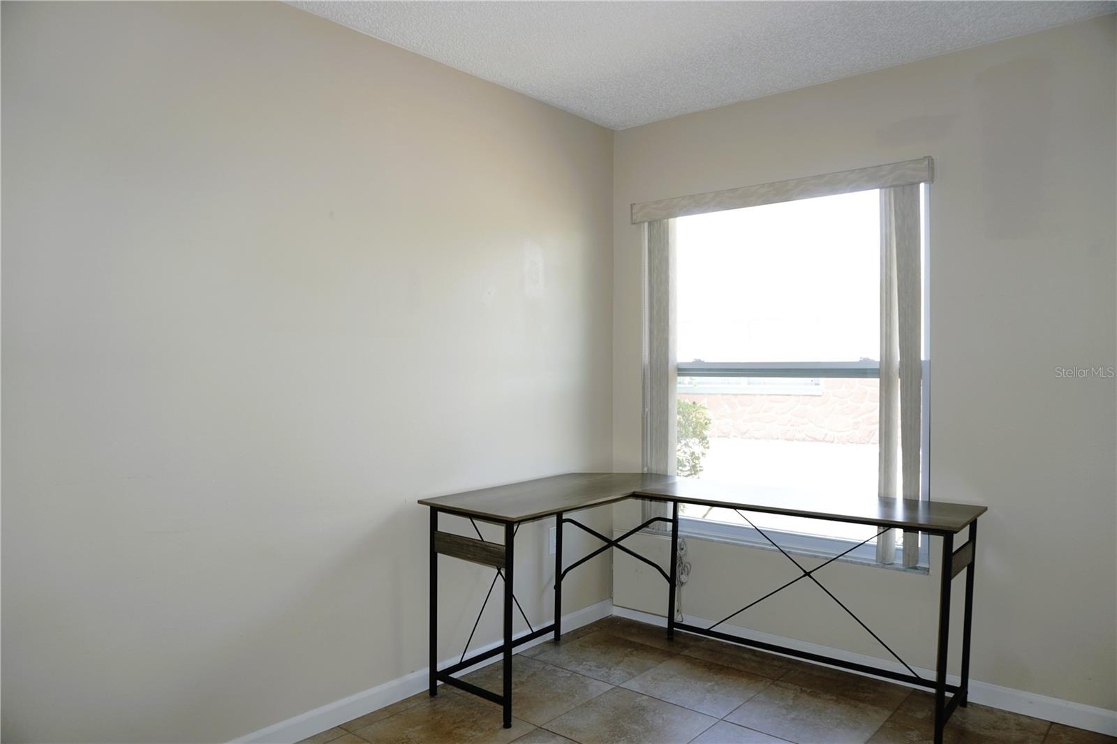 Image 15 of 27 For 4330 Tahitian Gardens Circle E