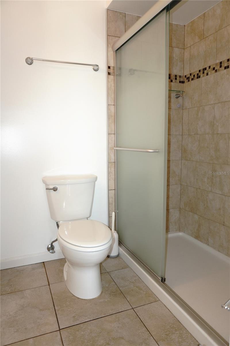 Image 18 of 27 For 4330 Tahitian Gardens Circle E