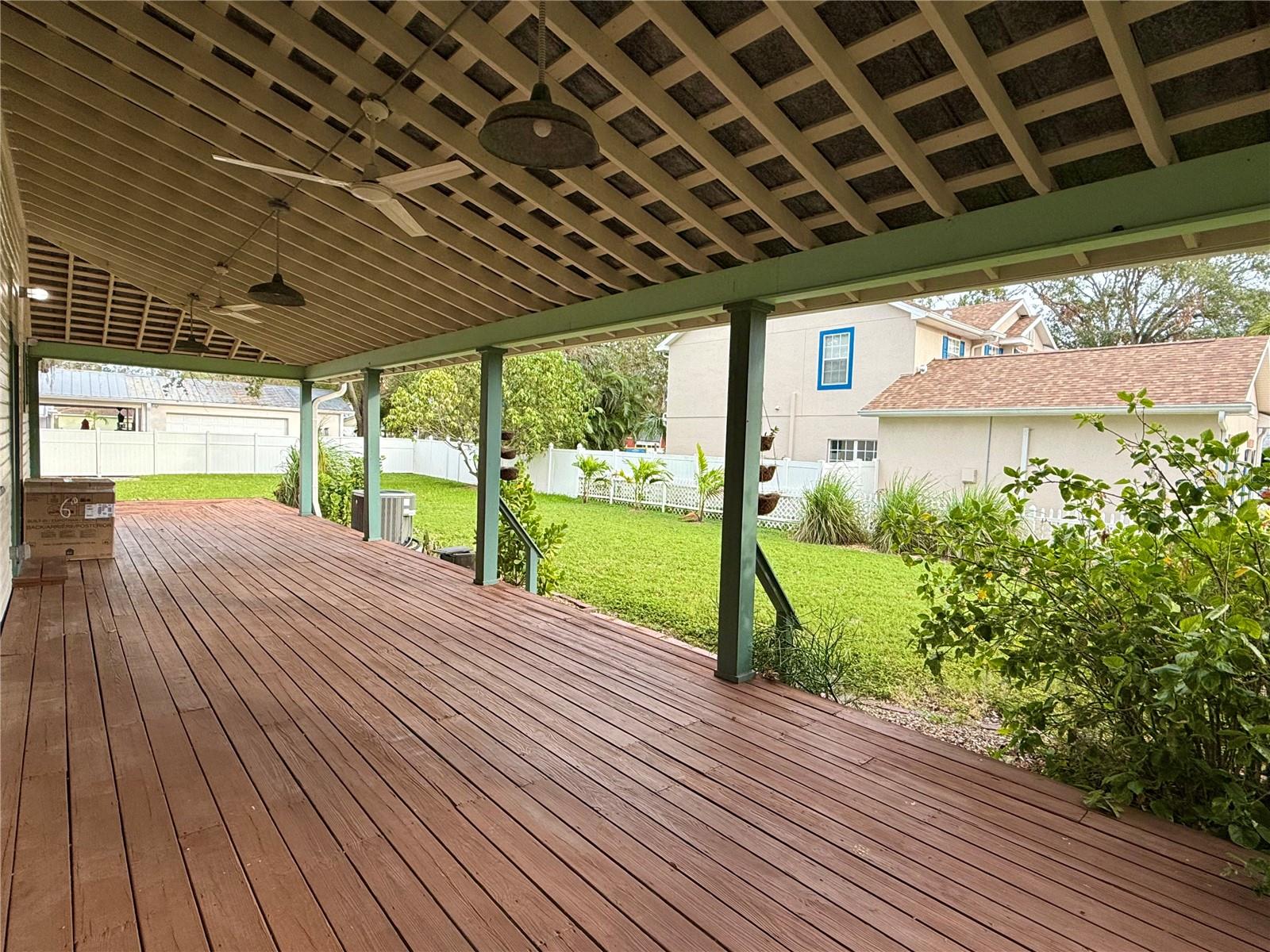 Image 7 of 34 For 7002 Shamrock Road S