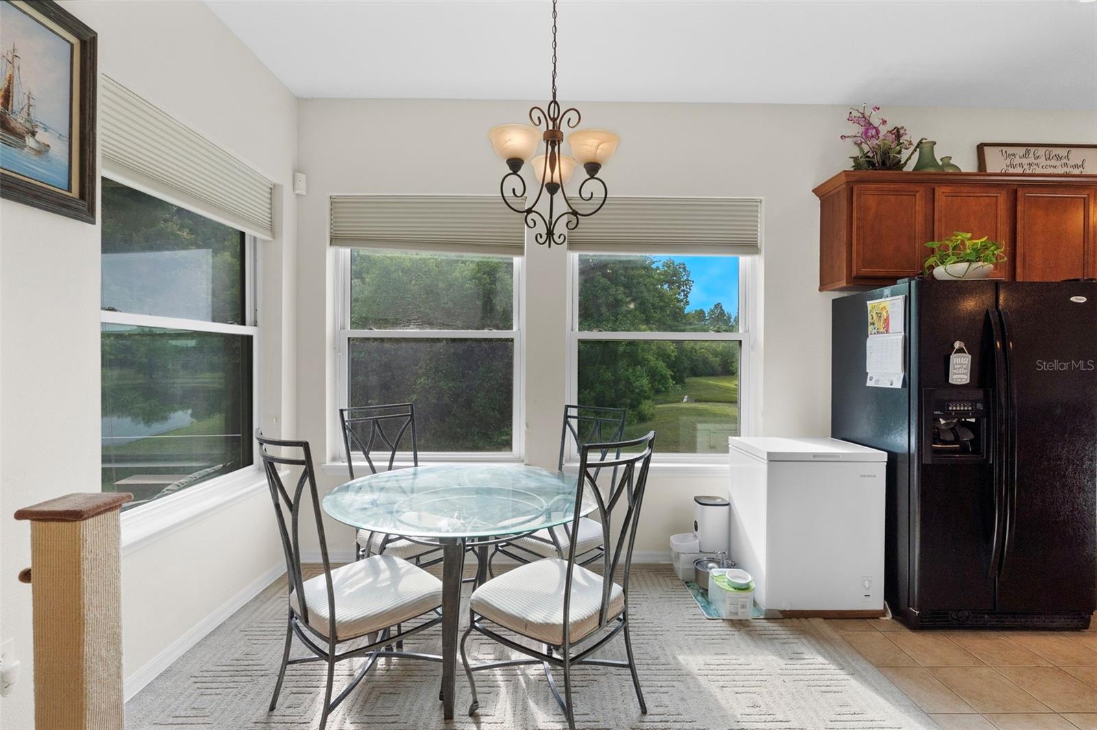 Image 19 of 77 For 8434 Westerland Drive