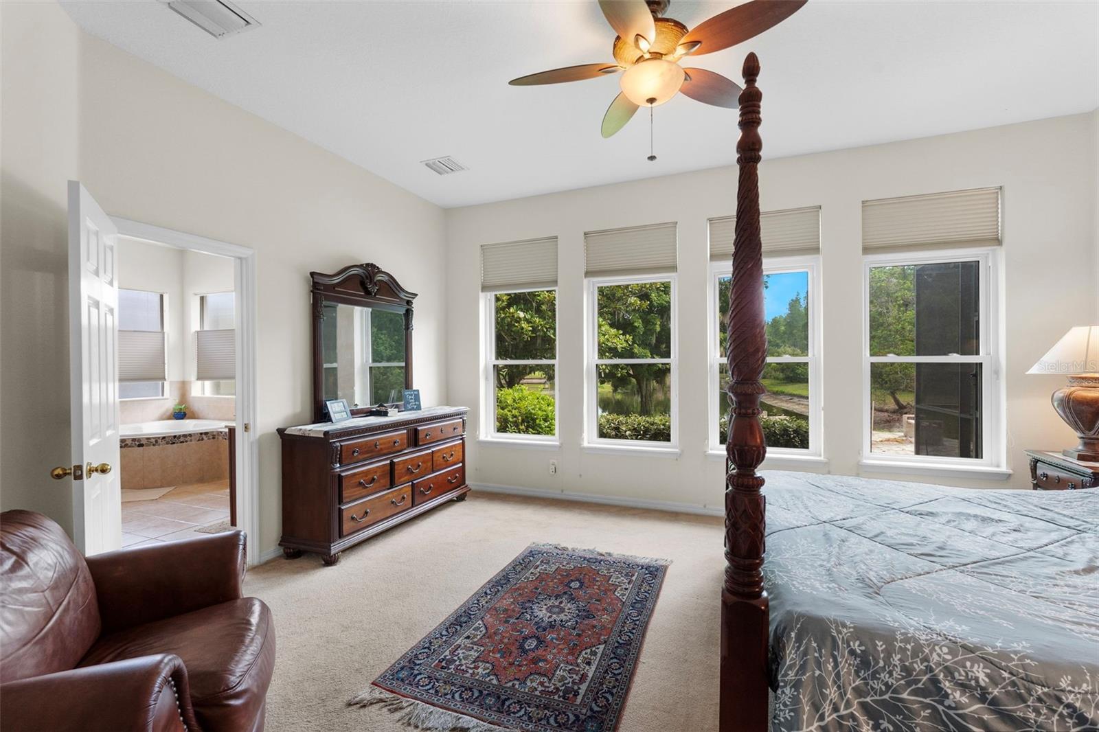 Image 26 of 77 For 8434 Westerland Drive