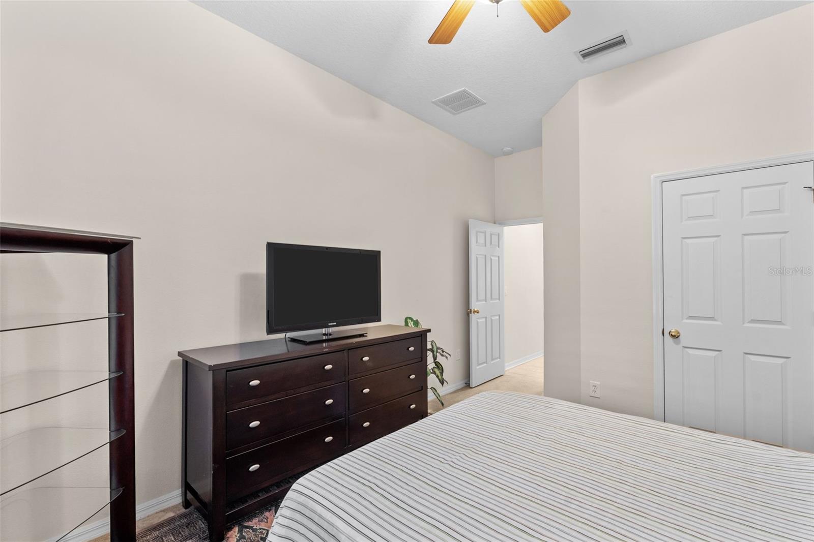 Image 40 of 77 For 8434 Westerland Drive