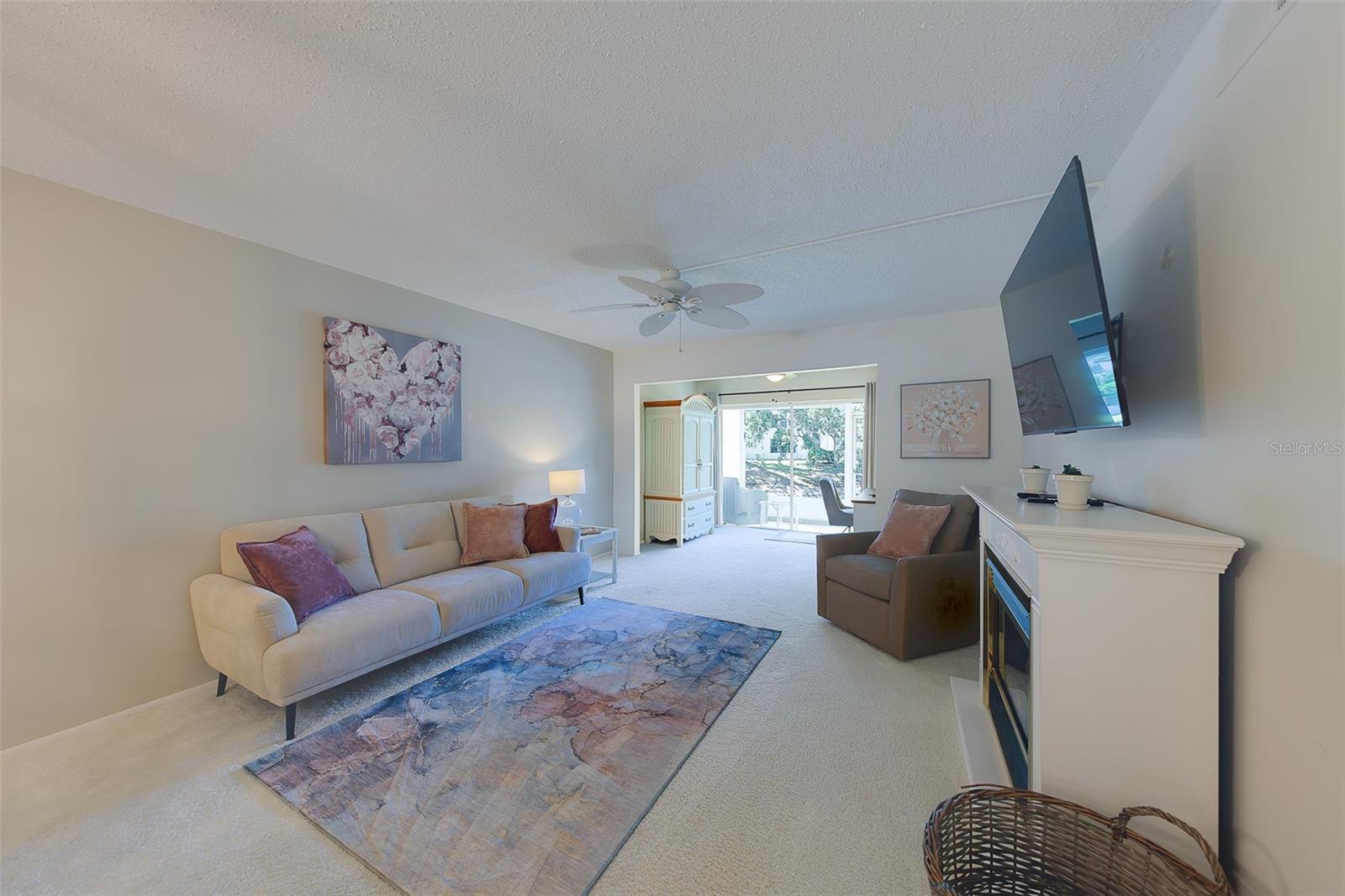 Image 12 of 51 For 946 Virginia Street 107