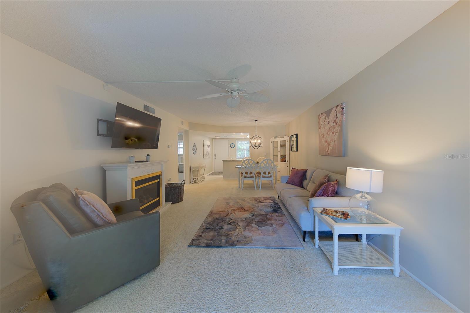 Image 13 of 51 For 946 Virginia Street 107