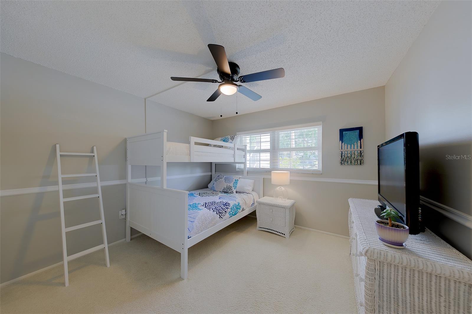 Image 20 of 51 For 946 Virginia Street 107