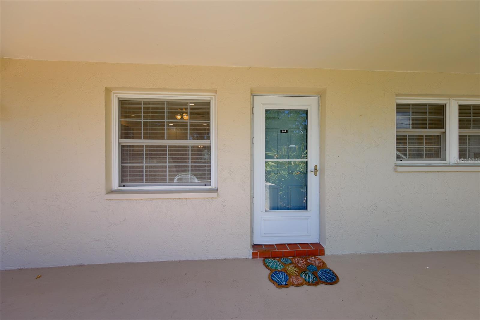 Image 5 of 51 For 946 Virginia Street 107